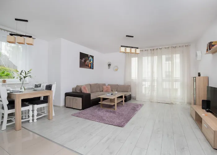 Elegant Mysliwskie Wzgorze In By Renters גדנסק