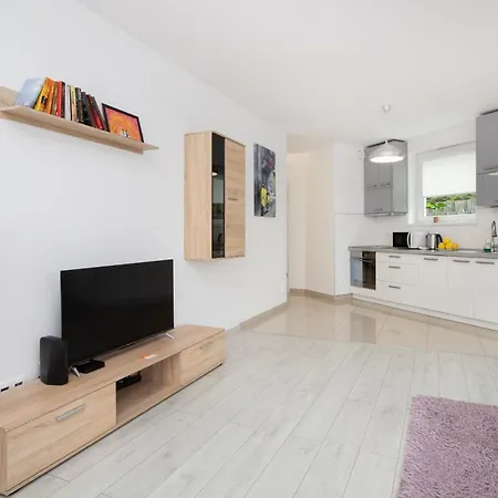 Elegant Mysliwskie Wzgorze In By Renters * Gdańsk