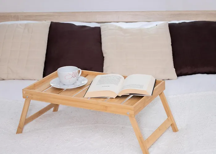 Elegant Mysliwskie Wzgorze In By Renters アパート *