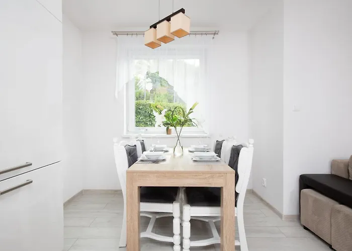 アパート Elegant Mysliwskie Wzgorze In By Renters *