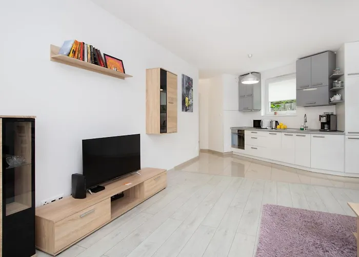 Elegant Mysliwskie Wzgorze In By Renters * グダニスク