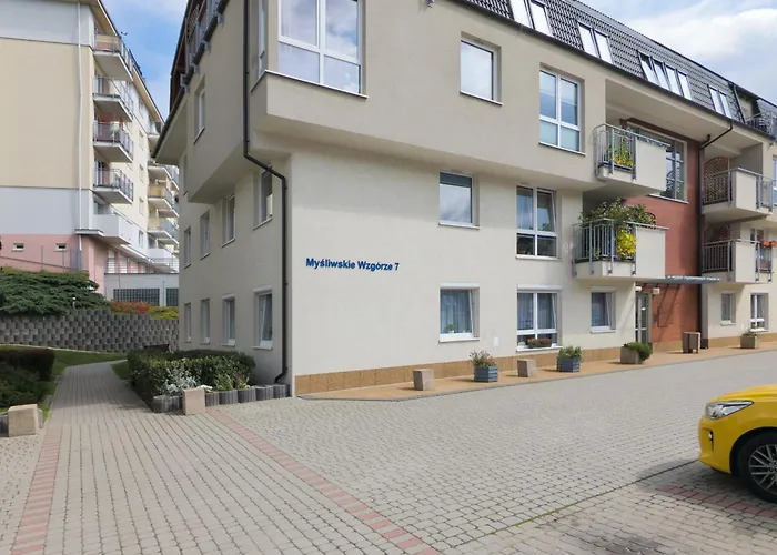 アパート Elegant Mysliwskie Wzgorze In By Renters