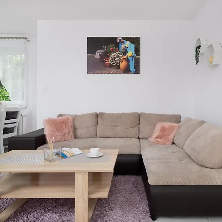 Elegant Mysliwskie Wzgorze In By Renters Gdańsk