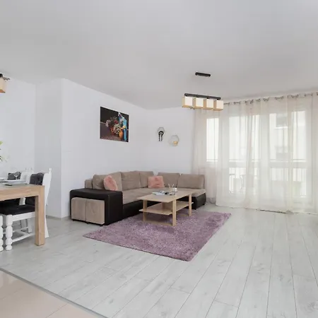 Elegant Mysliwskie Wzgorze In By Renters Gdańsk